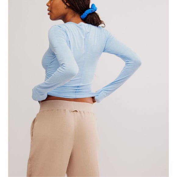 NWT FP Movement X Hatch Right On Run Layer - Picture 5 of 6